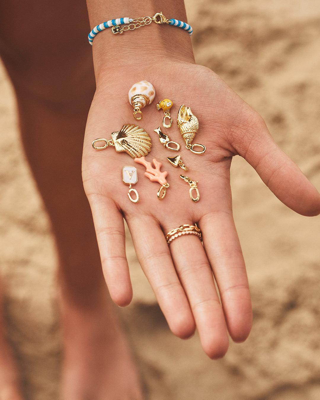 Tulip Shell Parker Charm || option::18k Gold Plated || set::fisherman-charm-stl