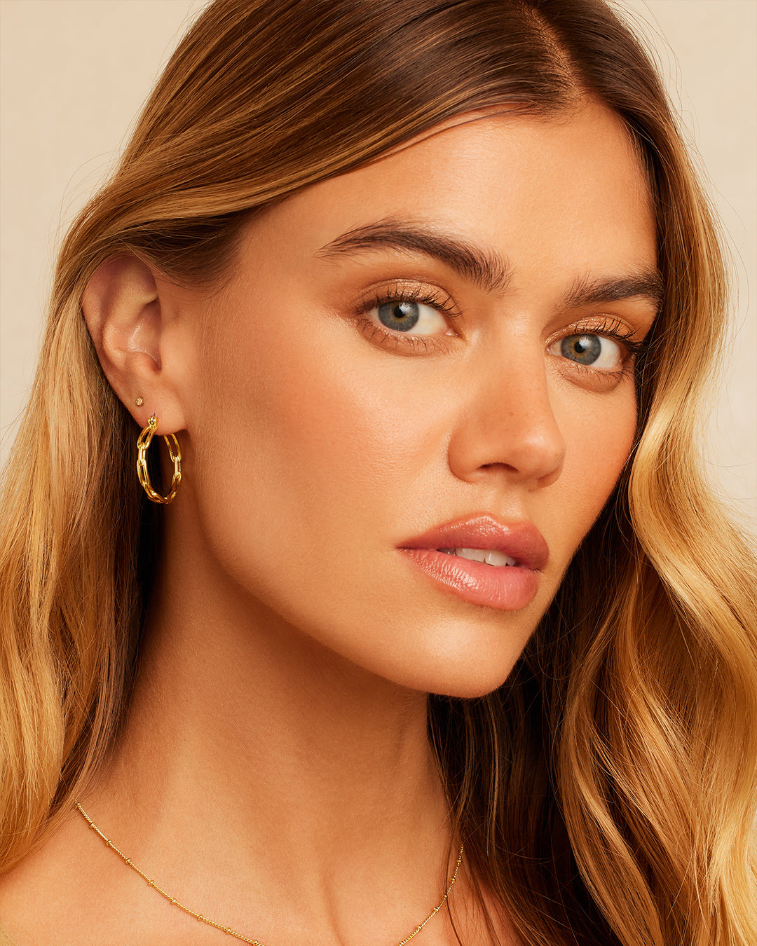 Parker Link Small Hoops || option::Gold Plated || set::parker-link-hoops-stl