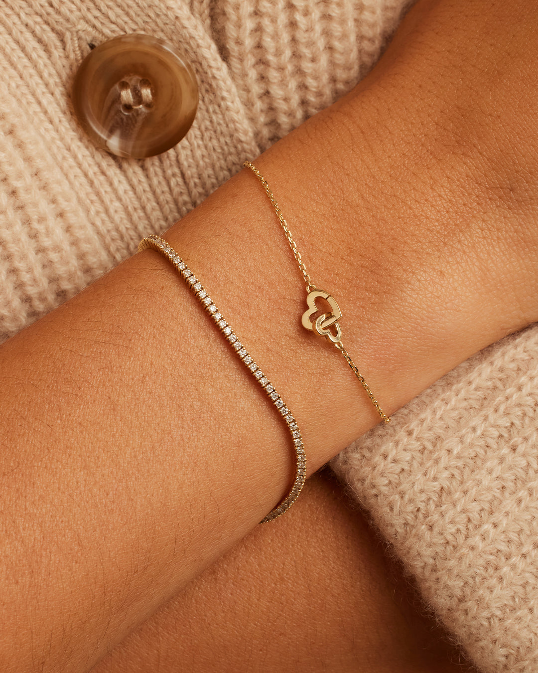 14k Gold Parker Heart Bracelet || option::14k Solid Gold, 7 in.