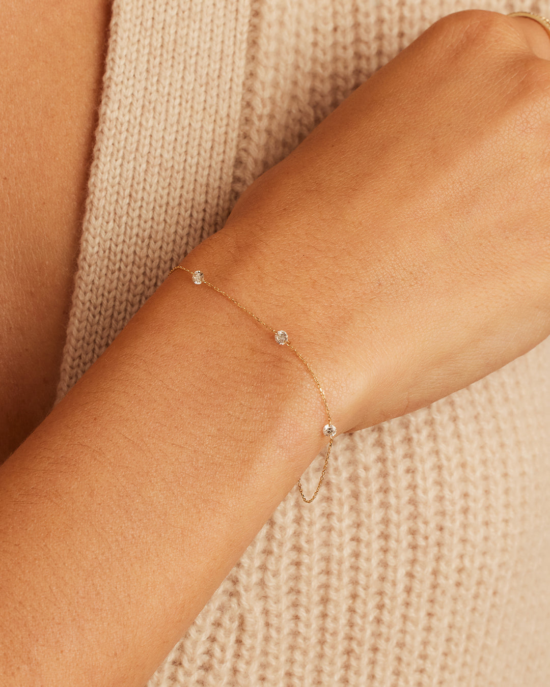 Floating Diamond Stationary Trio Bracelet || option::18k Solid Gold