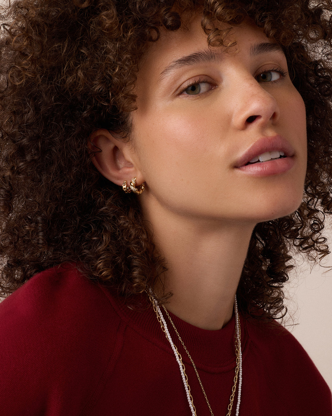 Crew Shimmer Huggies || option::18k Gold Plated