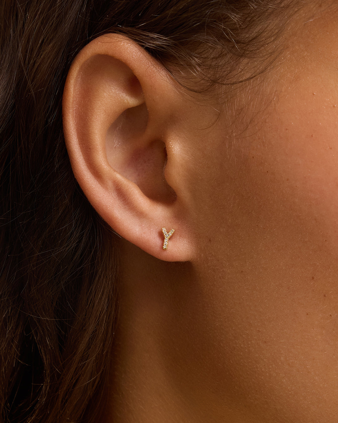 Wilder Shimmer Alphabet Single Stud || option::18K Gold Plated, Y