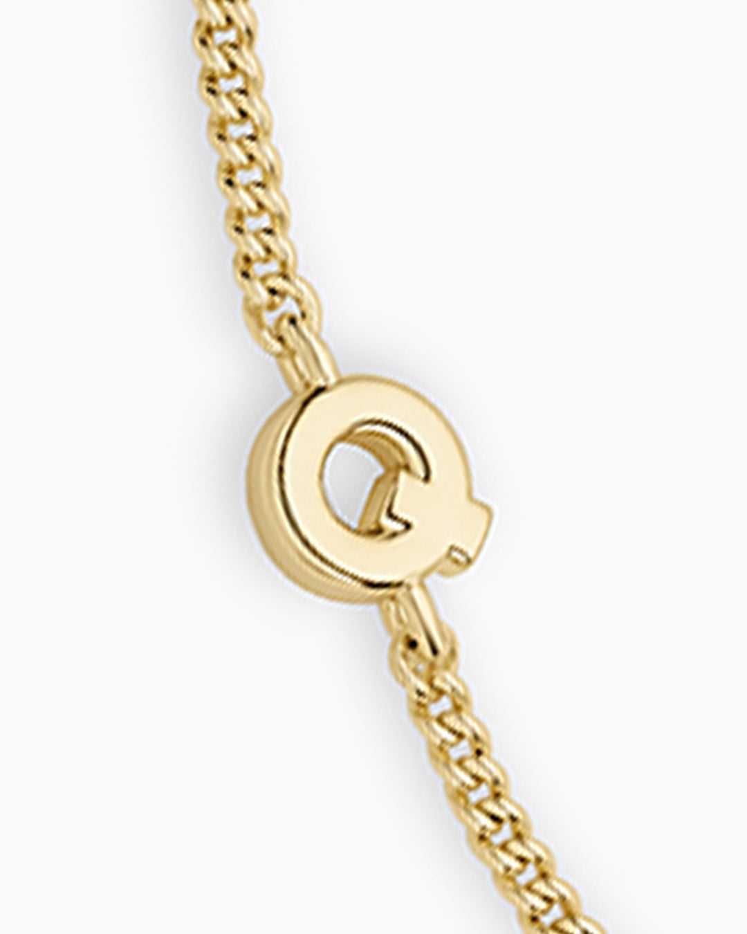 Wilder Mini Alphabet Bracelet || option::18k Gold Plated, Q