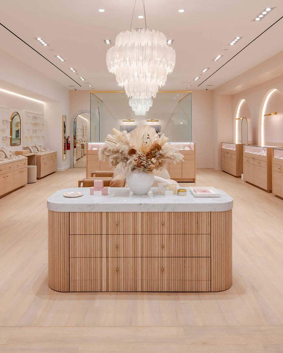 inside image of Caesar's Palace, NV store