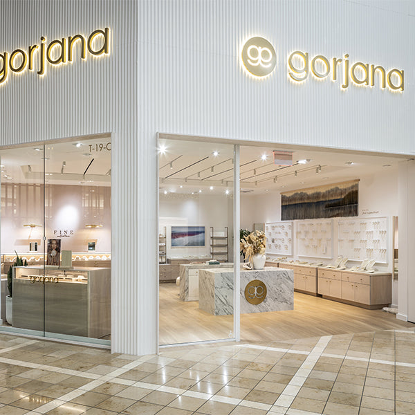 Exterior of Paramus, NJ gorjana store
