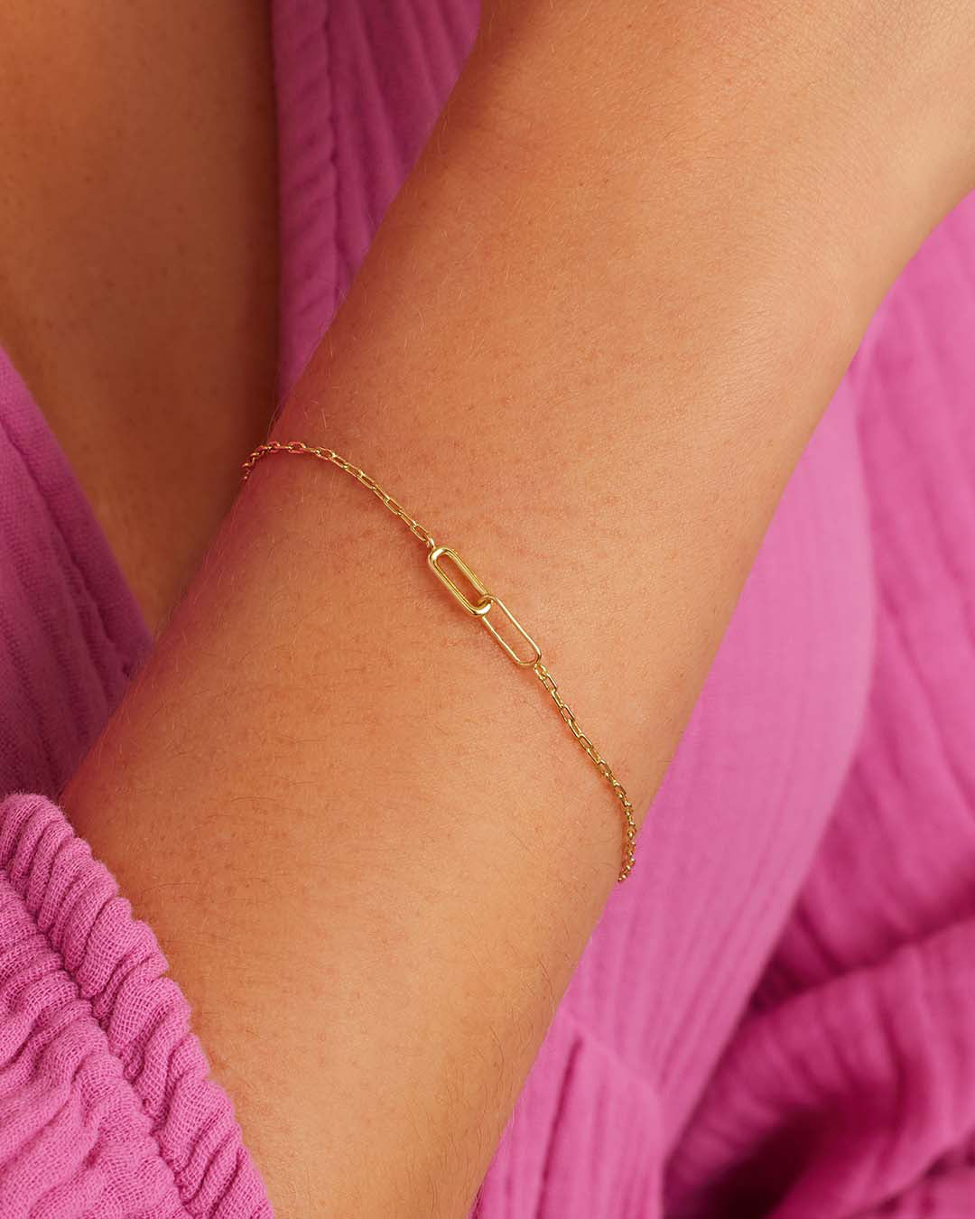 Woman wearing Zoey Bracelet || option::18k Gold Plated